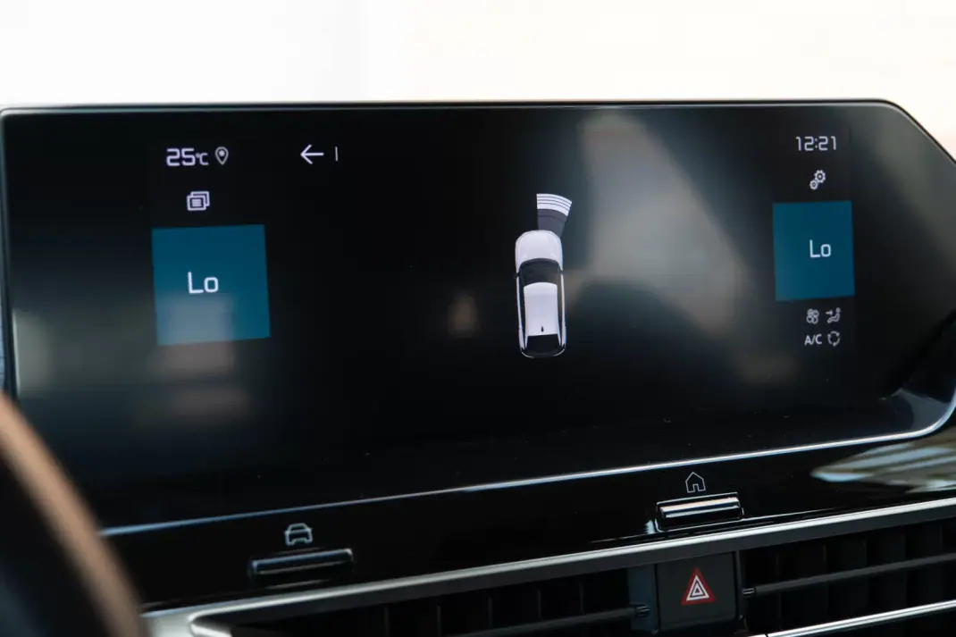 Citroën C4 2022 - 19450 EUR, 80400 km - AUTO.MOTO.pt - 80400km - foto 13 de 19