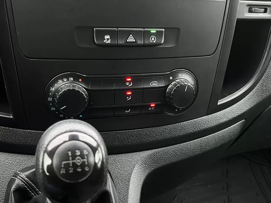 Mercedes-Benz Vito 114 CDi 3 lugares 2019 - 23900 EUR, 69000 km - AUTO.MOTO.pt - 69000km - foto 13 de 14