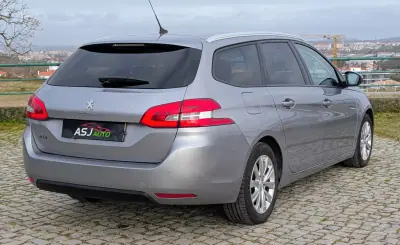Peugeot 308 SW 2019 - 8500 EUR, 208333 km - AUTO.MOTO.pt - 208333km - foto 6 de 22