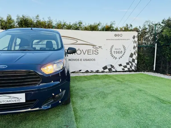 Ford Tourneo Courier 2017 - 9990 EUR, 168856 km - AUTO.MOTO.pt - 168856km - foto 18 de 47