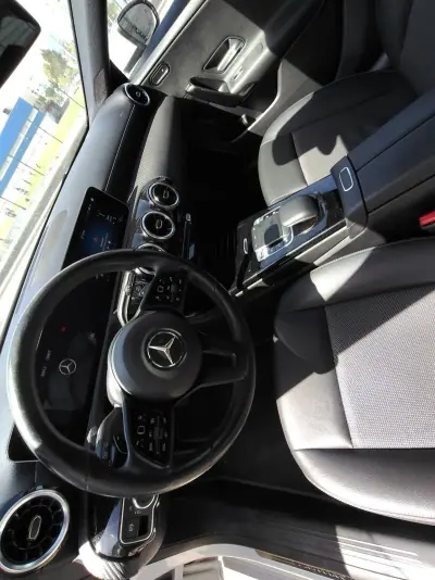 Mercedes-Benz CLA 180 2020 - 18989 EUR, 136000 km - AUTO.MOTO.pt - 136000km - foto 6 de 8