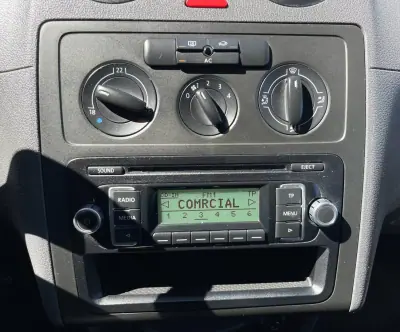 VW CADDY 1.9 TDI EXTRA AC 2010 - 6490 EUR, 307370 km - AUTO.MOTO.pt - 307370km - foto 13 de 16