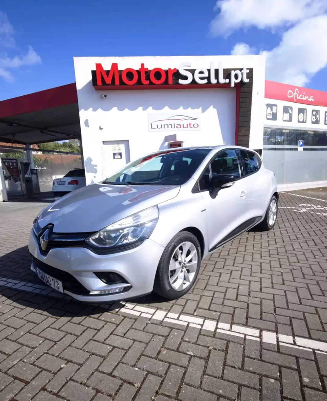 Renault Clio 2018 - 8600 EUR, 0 km - AUTO.MOTO.pt - foto 1 de 10