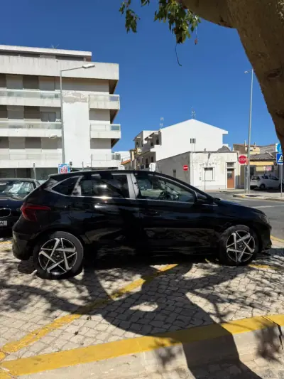 Hyundai i20 2024 - 19500 EUR, 8969 km - AUTO.MOTO.pt - 8969km - foto 4 de 8
