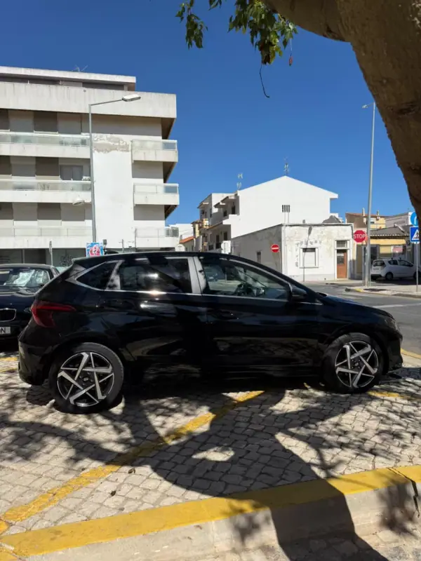 Hyundai i20 2024 - 19500 EUR, 8969 km - AUTO.MOTO.pt - 8969km - foto 4 de 8