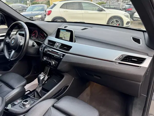 BMW X1 2017 - 23999 EUR, 150000 km - AUTO.MOTO.pt - 150000km - foto 10 de 25