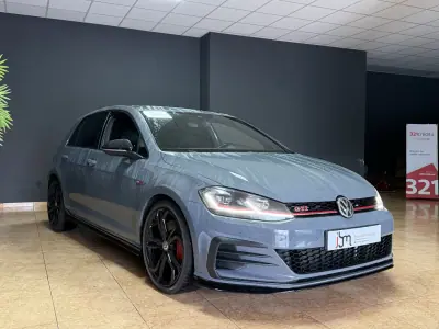 Volkswagen Golf 2019 - 30999 EUR, 99874 km - AUTO.MOTO.pt - 99874km - foto 3 de 20