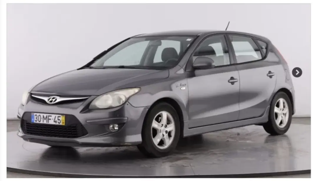 Hyundai i30 2011 - 6490 EUR, 230101 km - AUTO.MOTO.pt - 230101km - foto 1 de 6