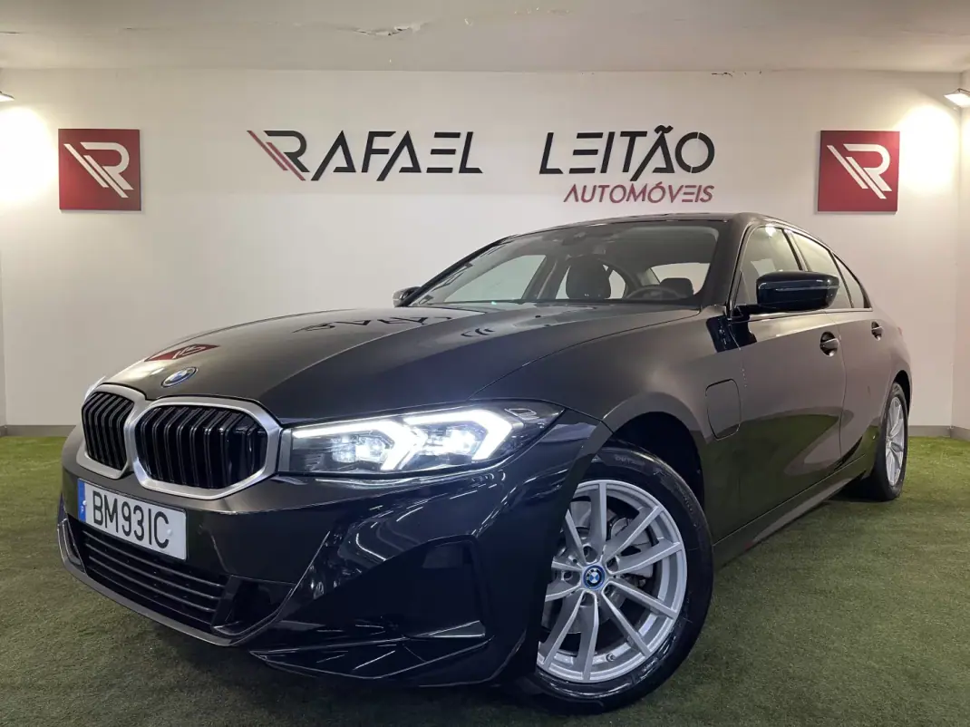BMW 320 2024 - 34500 EUR, 28000 km - AUTO.MOTO.pt - 28000km - foto 1 de 41