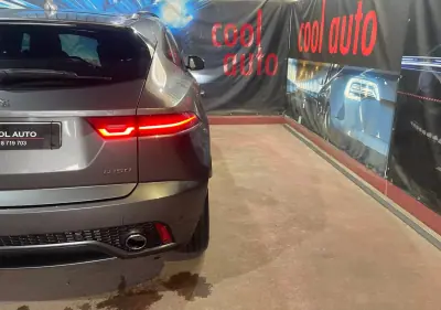 Jaguar E-Pace 2018 - 20899 EUR, 129000 km - 129000km - foto 16 de 48