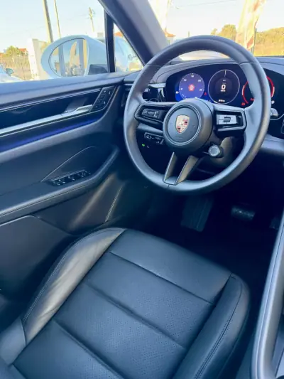 Porsche Macan 2025 - 79900 EUR, 19000 km - 19000km - foto 9 de 18