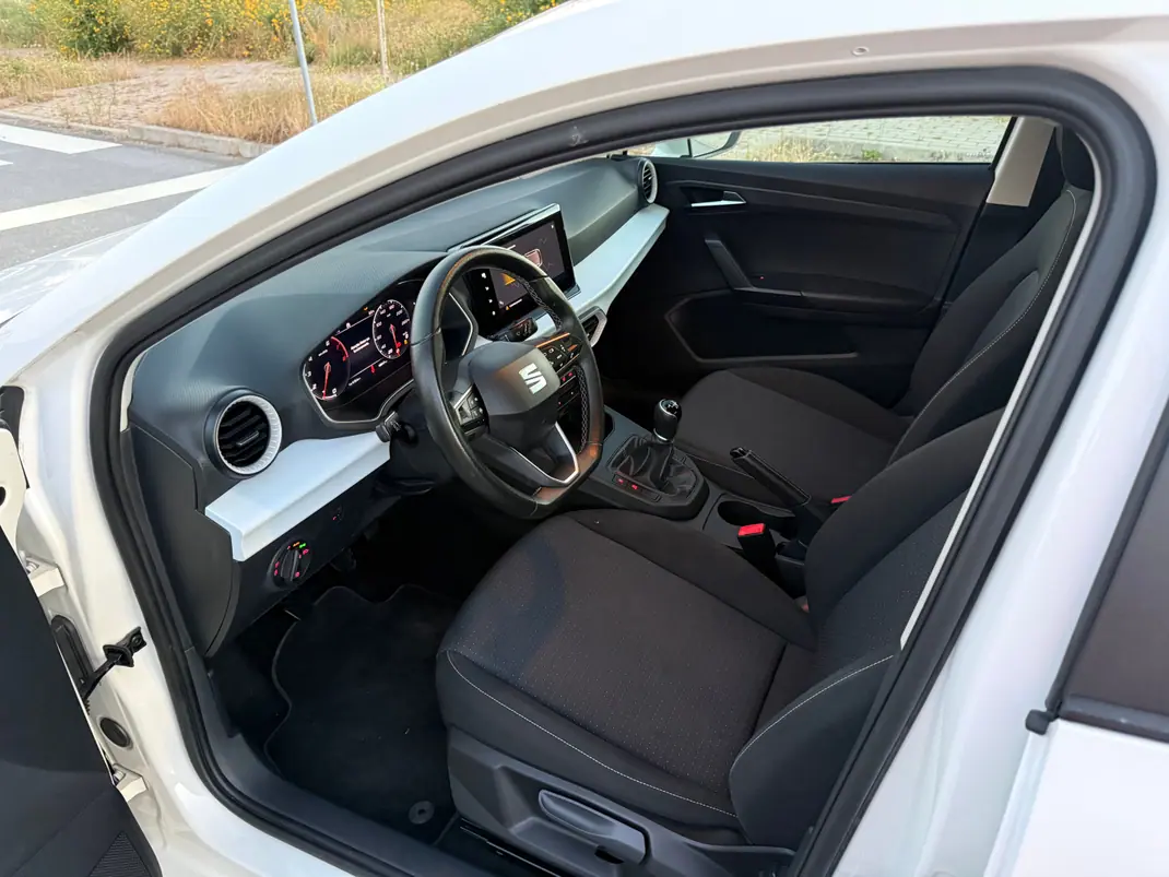 SEAT Ibiza 2022 - 13900 EUR, 48000 km - 48000km - foto 7 de 9