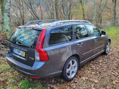 Volvo V50 2012 - 8950 EUR, 155400 km - AUTO.MOTO.pt - 155400km - foto 6 de 27
