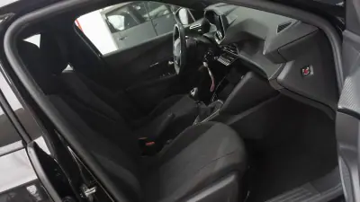 Peugeot 2008 2025 - 20850 EUR, 18000 km - AUTO.MOTO.pt - 18000km - foto 12 de 31