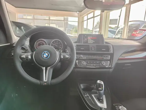 BMW 116 2016 - 17250 EUR, 111000 km - AUTO.MOTO.pt - 111000km - foto 25 de 38