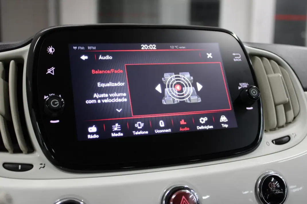 Fiat 500 2023 - 12900 EUR, 32374 km - AUTO.MOTO.pt - 32374km - foto 14 de 23