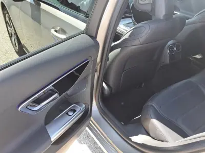 Mercedes-Benz C 300e 2022 - 39990 EUR, 59000 km - AUTO.MOTO.pt - 59000km - foto 17 de 47