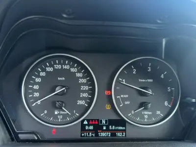 BMW 218 Active Tourer 2015 - 18900 EUR, 130000 km - AUTO.MOTO.pt - 130000km - foto 11 de 25