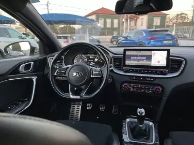 Kia ProCeed 2022 - 19450 EUR, 92000 km - AUTO.MOTO.pt - 92000km - foto 11 de 51