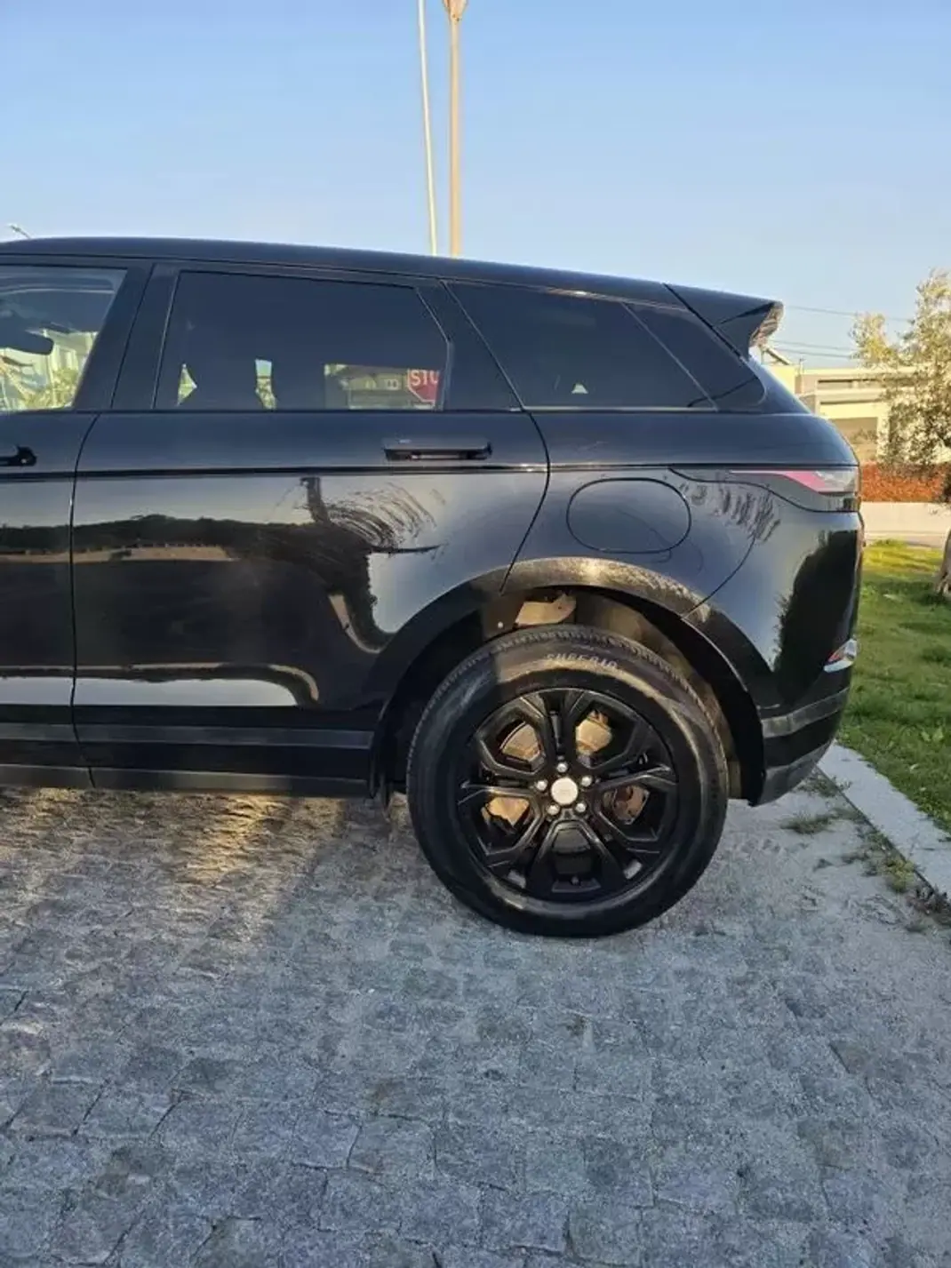 Land Rover Range Rover Evoque 2020 - 32890 EUR, 152000 km - AUTO.MOTO.pt - 152000km - foto 28 de 38
