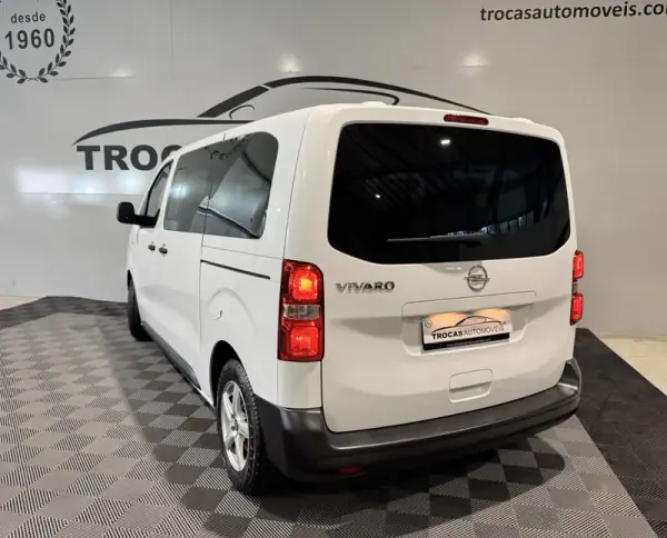 Opel Vivaro 2022 - 32900 EUR, 20415 km - AUTO.MOTO.pt - 20415km - foto 49 de 50