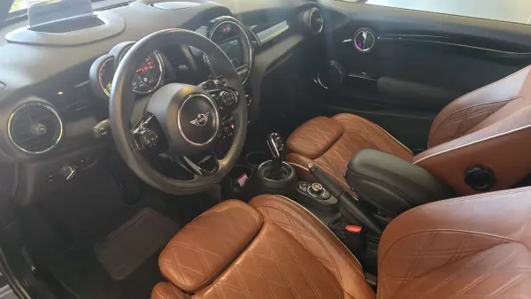 MINI Cooper 2019 - 25500 EUR, 96321 km - AUTO.MOTO.pt - 96321km - foto 6 de 53