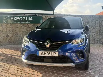 Renault Captur 2021 - 17900 EUR, 56795 km - AUTO.MOTO.pt - 56795km - foto 2 de 18