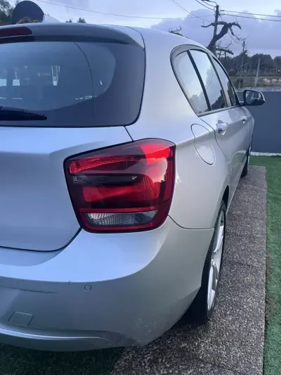 BMW 120 2013 - 13900 EUR, 190000 km - AUTO.MOTO.pt - 190000km - foto 16 de 50