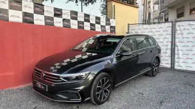 Volkswagen Passat Variant 2020 - 18500 EUR, 175000 km - AUTO.MOTO.pt - 175000km - foto 2 de 12