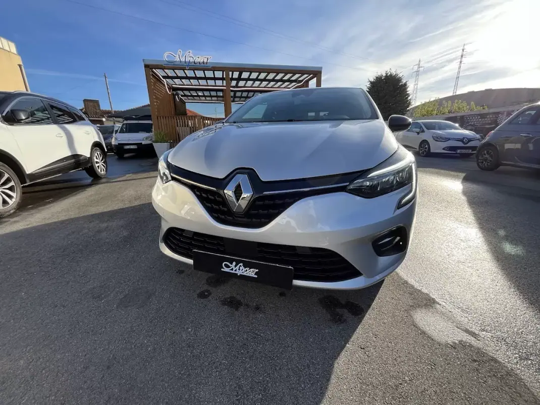 Renault Clio 2023 - 15450 EUR, 66000 km - AUTO.MOTO.pt - 66000km - foto 39 de 43
