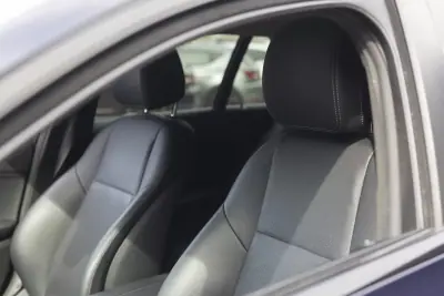 Mercedes-Benz C 180 2019 - 21900 EUR, 186430 km - AUTO.MOTO.pt - 186430km - foto 26 de 36