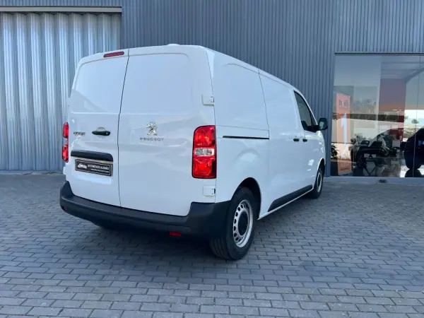 Peugeot Expert 2022 - 21500 EUR, 79807 km - AUTO.MOTO.pt - 79807km - foto 9 de 15