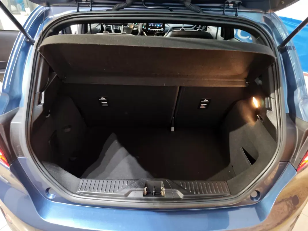 Ford Fiesta 2019 - 12800 EUR, 78000 km - 78000km - foto 21 de 22