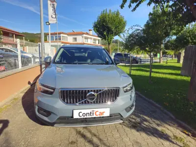 Volvo XC 40 2020 — foto 2 de 12