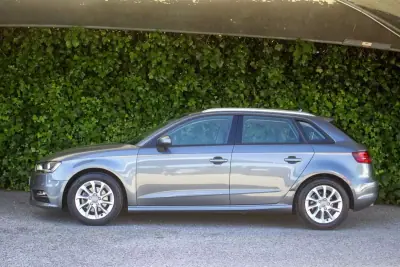 Audi A3 Sportback 2015 - 15900 EUR, 100000 km - AUTO.MOTO.pt - 100000km - foto 7 de 16