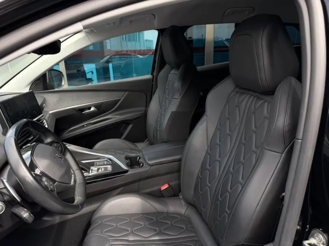 Peugeot 3008 2021 - 24500 EUR, 94000 km - AUTO.MOTO.pt - 94000km - foto 8 de 11