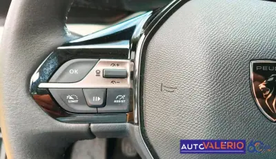 Peugeot 308 2024 - 20950 EUR, 17870 km - AUTO.MOTO.pt - 17870km - foto 15 de 28