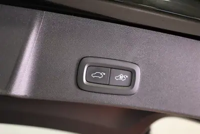 Volvo XC 40 2022 - 28990 EUR, 98750 km - AUTO.MOTO.pt - 98750km - foto 22 de 51