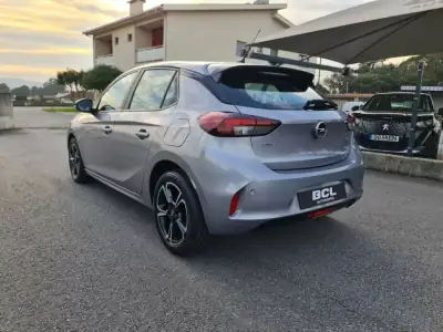 Opel Corsa 2020 - 15990 EUR, 140000 km - AUTO.MOTO.pt - 140000km - foto 4 de 31