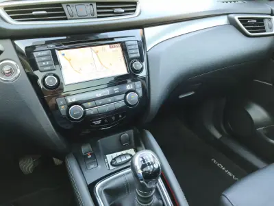 Nissan Qashqai 2020 - 21900 EUR, 138000 km - AUTO.MOTO.pt - 138000km - foto 12 de 16