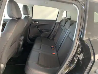 Peugeot 2008 2017 - 14990 EUR, 164600 km - AUTO.MOTO.pt - 164600km - foto 7 de 11