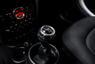 MINI Countryman 2012 - 9990 EUR, 264197 km - AUTO.MOTO.pt - 264197km - foto 16 de 27