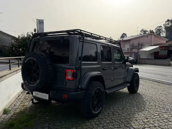 Jeep Wrangler Unlimited 2019 - 70000 EUR, 88541 km - AUTO.MOTO.pt - 88541km - foto 4 de 17
