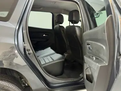 Dacia Duster 2020 - 15750 EUR, 128000 km - AUTO.MOTO.pt - 128000km - foto 49 de 60