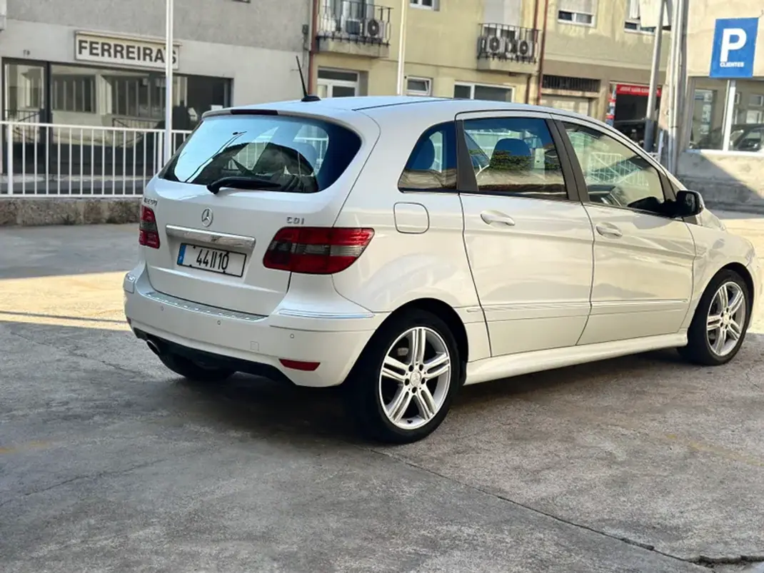 Mercedes-Benz B 200 2009 - 7500 EUR, 281813 km - 281813km - foto 5 de 19