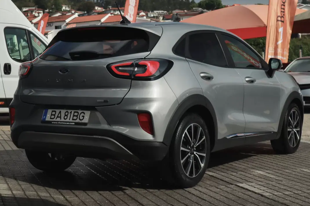 Ford Puma 2023 - 17880 EUR, 79902 km - AUTO.MOTO.pt - 79902km - foto 17 de 32
