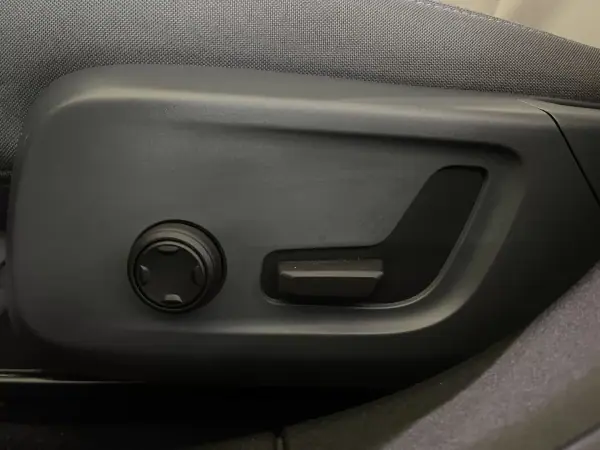 Polestar 2 2022 - 35500 EUR, 39000 km - 39000km - foto 14 de 43