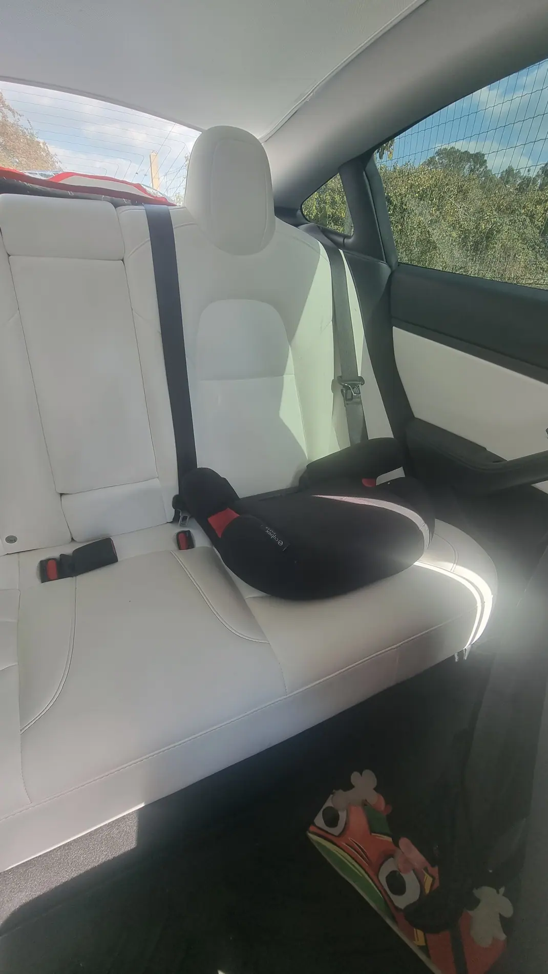 Tesla Model 3 2019 - 22600 EUR, 214980 km - 214980km - foto 6 de 14