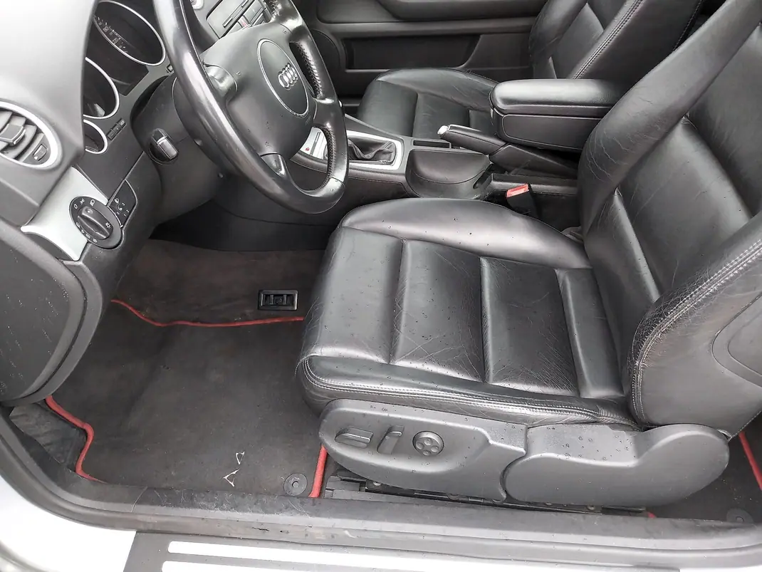 Audi A4 Cabrio 2003 - 9900 EUR, 121000 km - 121000km - foto 10 de 14