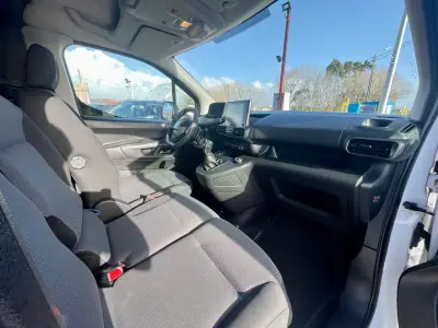 Peugeot Partner 1.5 BlueHDI Premium Longa 2020 - 14250 EUR, 147234 km - AUTO.MOTO.pt - 147234km - foto 8 de 23